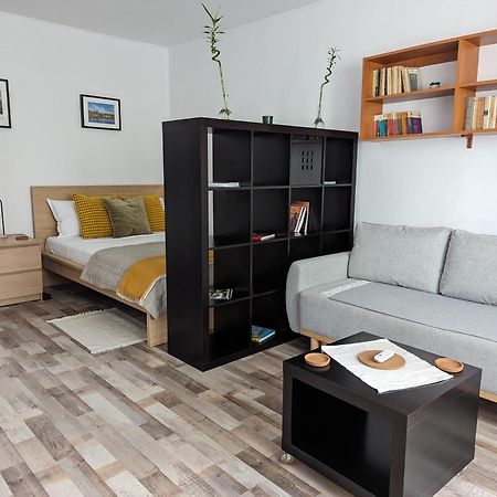 Sebastian Studio Apartment Bukarest Eksteriør billede