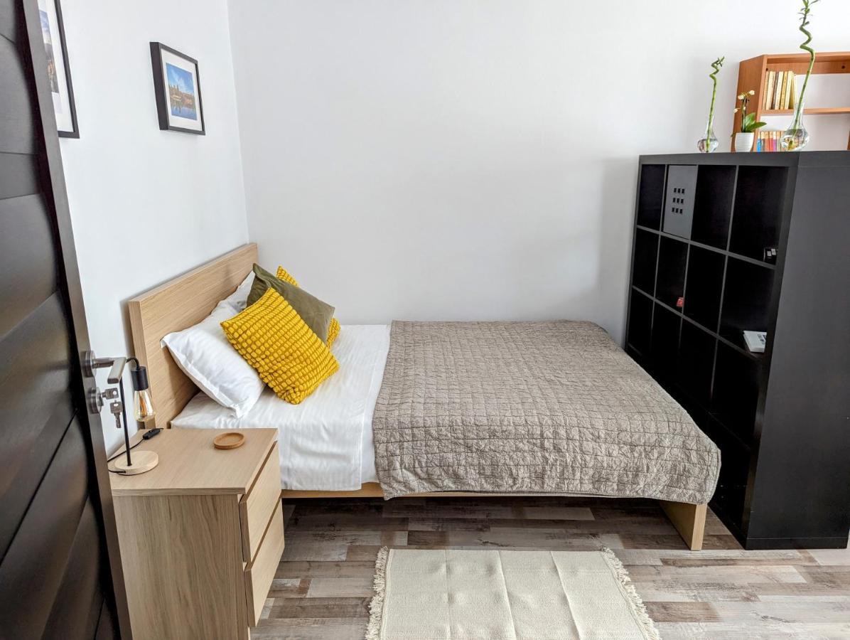 Sebastian Studio Apartment Bukarest Eksteriør billede