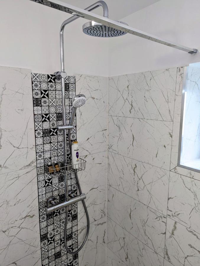 Sebastian Studio Apartment Bukarest Eksteriør billede