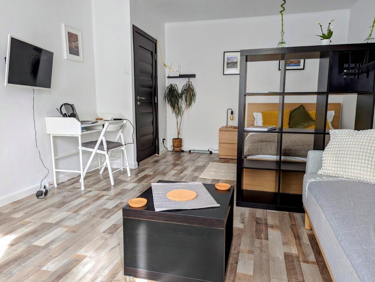 Sebastian Studio Apartment Bukarest Eksteriør billede
